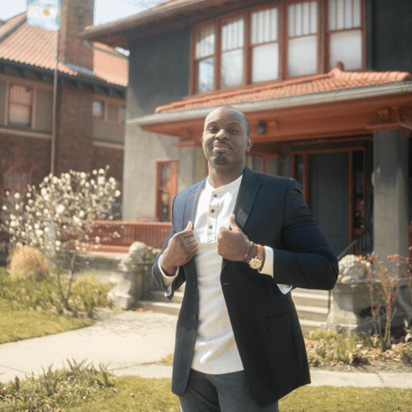 Illustrative image for Scents That Boost Charisma and Command Attention