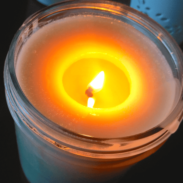 Illustrative image for Stop Burning Money: Why Your Expensive Candle Tunnels and How to Fix It