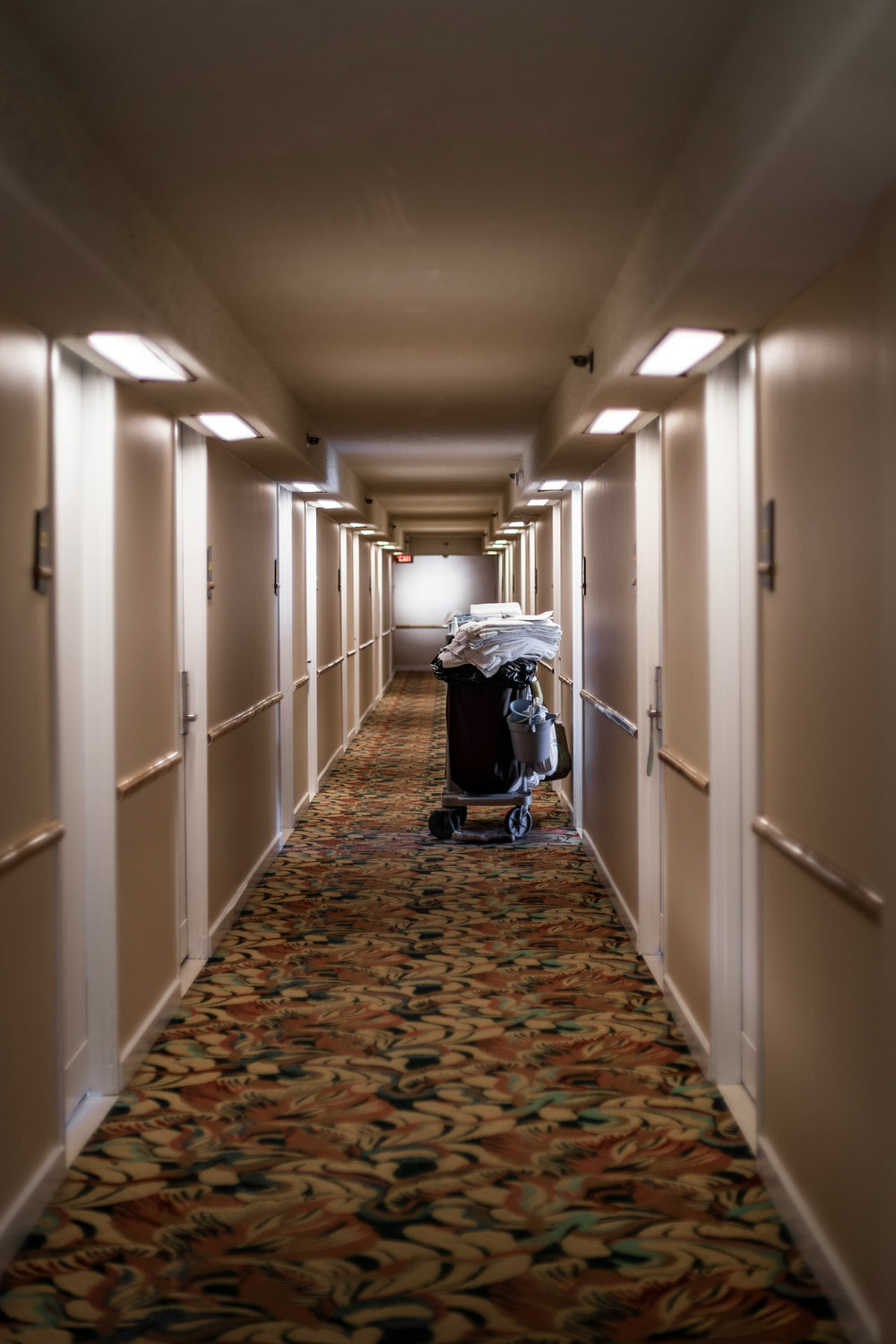 Staff Wellness in Hospitality: Using Aromatherapy in Employee Break Areas