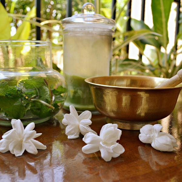 Illustrative image for Eco-Friendly Fragrance Solutions: Sustainable Aromatherapy for Green Hotels